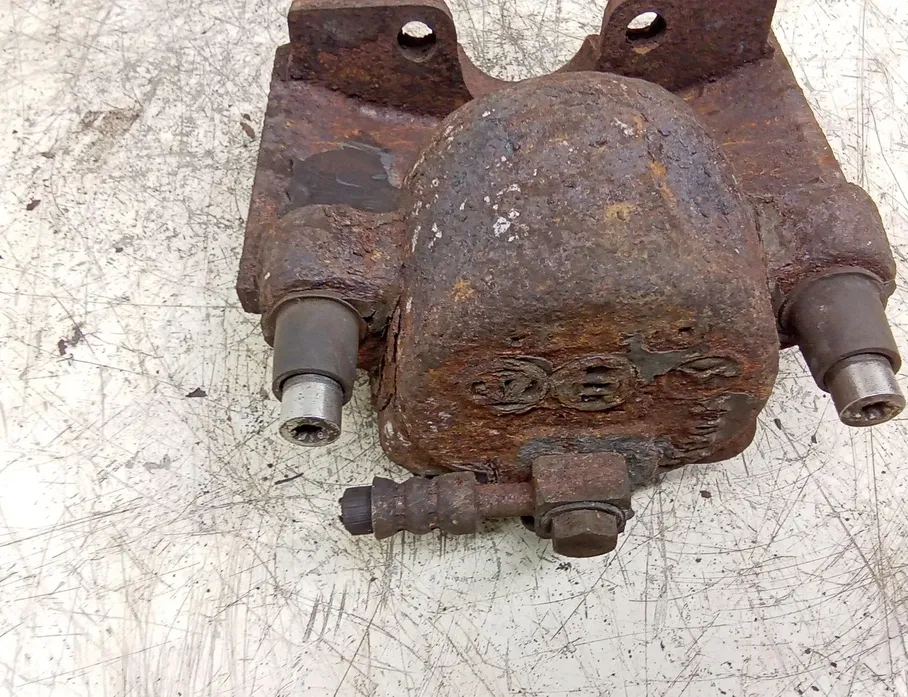 MERCEDES-BENZ M-Class W163 (1997-2005) Μπροστινή δεξιά δαγκάνα φρένου 28687100