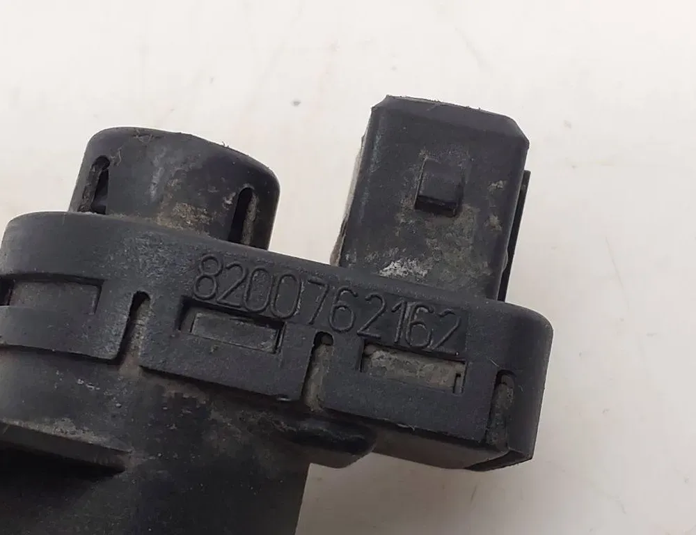 NISSAN X-Trail T32 (2013-2022) Ηλεκτρομαγνητική βαλβίδα 8200762162 32967920