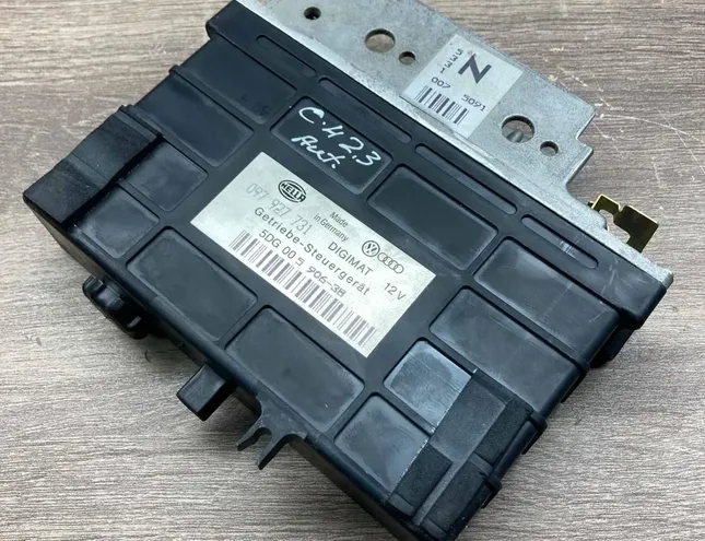 AUDI 100 4A/C4 (1990-1994) Μονάδα ελέγχου κιβωτίου ταχυτήτων 5DG00590638,097927731 34361753