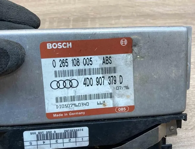AUDI A4 B5/8D (1994-2001) Μονάδα ελέγχου ABS 4D0907379D,0265108005,Stop 34382005