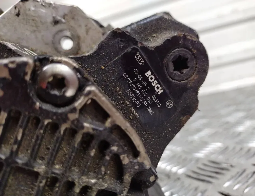 VOLVO V70 2 generation (2000-2008) Αντλία καυσίμου 0445010043,053015,8689590 34084291