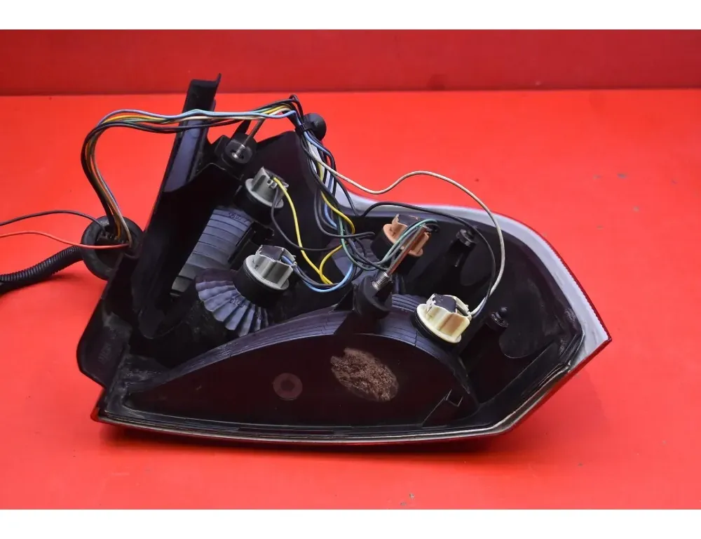 VOLVO XC90 1 generation (2002-2014) Πίσω αριστερό φανάρι 157633 34190911