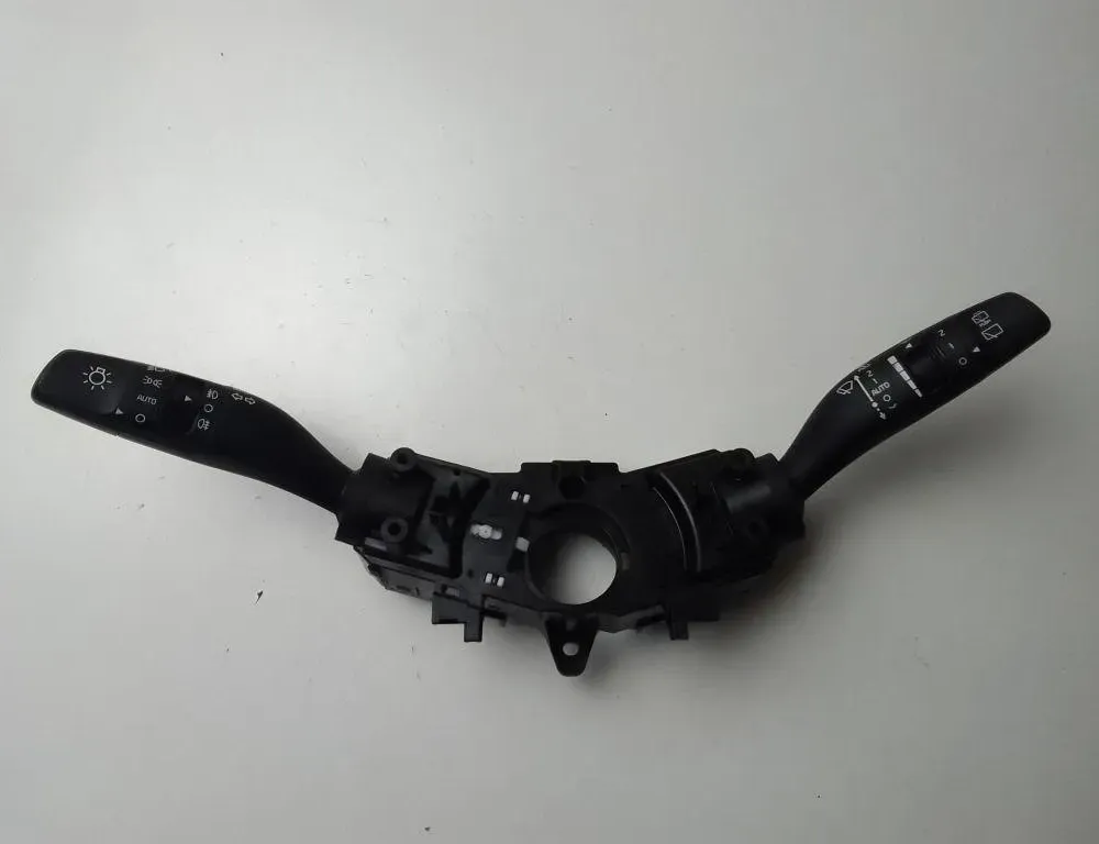 KIA Sportage 5 generation (2021-2024) Διακόπτης μοχλού υαλοκαθαριστήρα ένδειξης 93404D9962 28449545