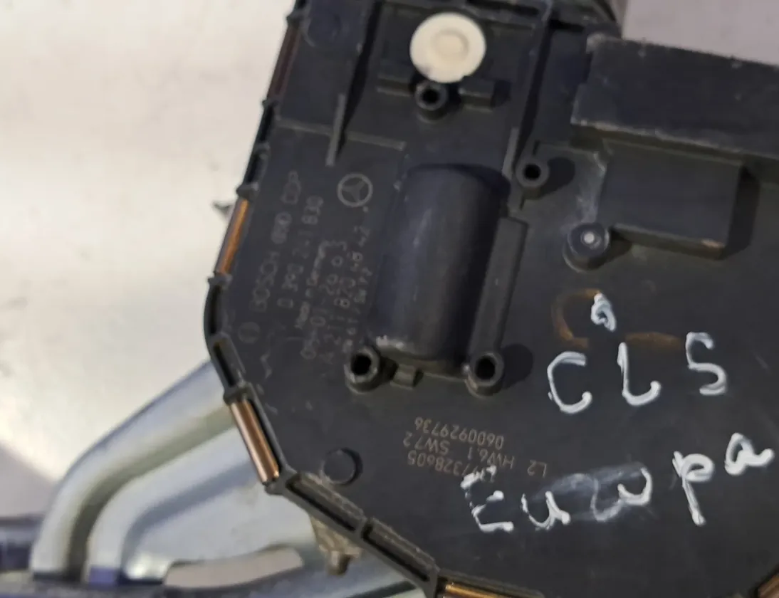 MERCEDES-BENZ E-Class W211/S211 (2002-2009) Μηχανισμός υαλοκαθαριστήρα μπροστινού παρμπρίζ 0390241830,A2118204842 33383797