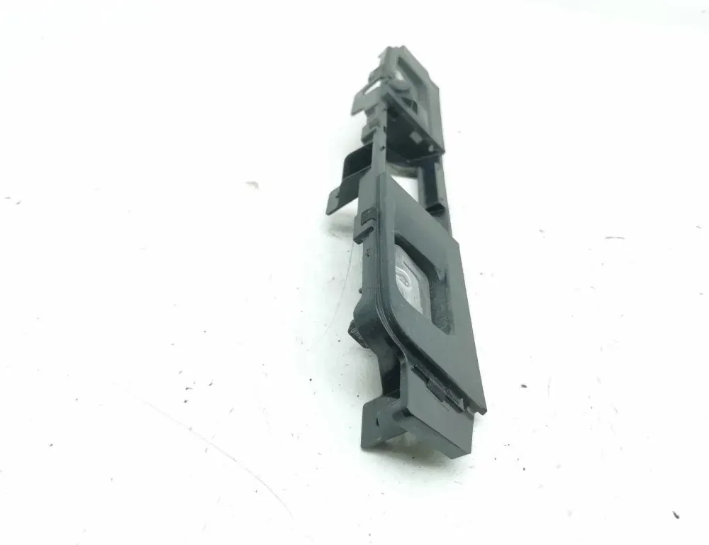 MAZDA CX-30 1 generation (2019-2023) Διακοσμητικό φως πινακίδας DFR550854 34816229