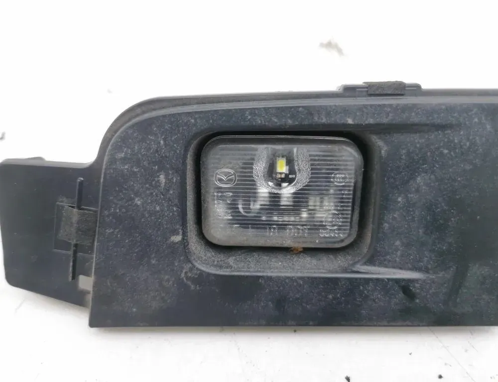 MAZDA CX-30 1 generation (2019-2023) Διακοσμητικό φως πινακίδας DFR550854 34816229