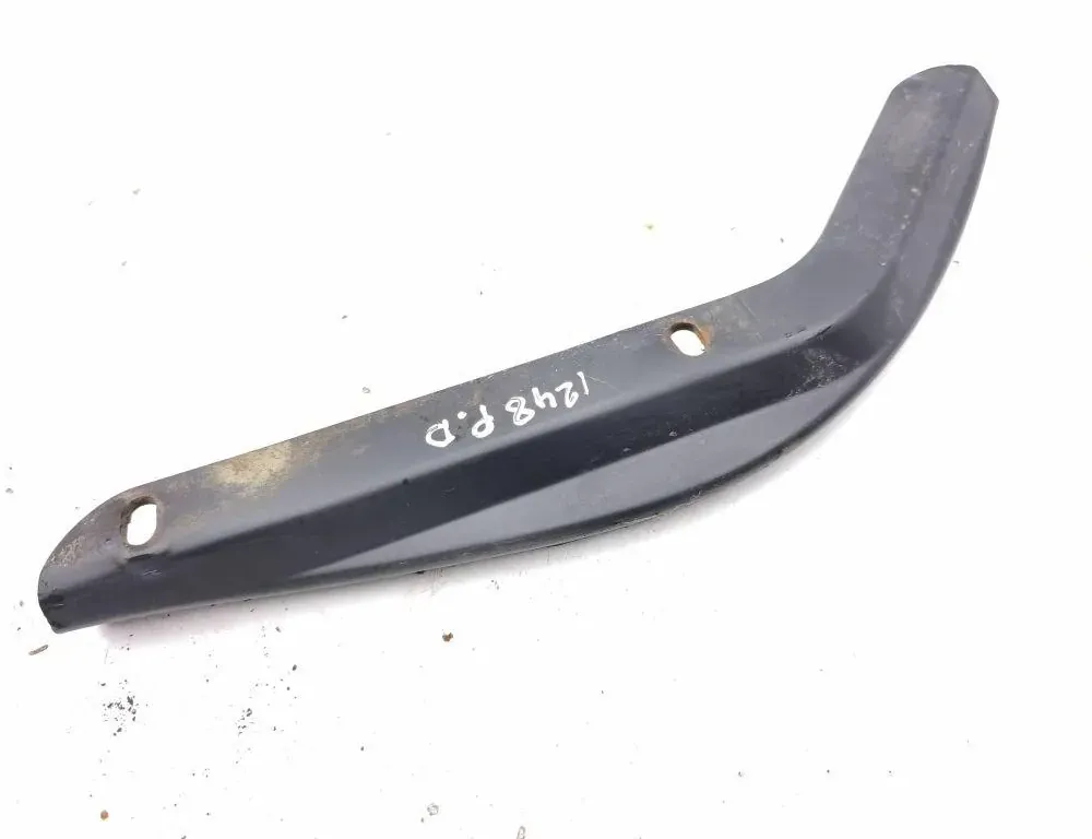 MASERATI Quattroporte 5 generation (2003-2012) Μπροστινή δεξιά επένδυση προβολέων 67723100 34911474