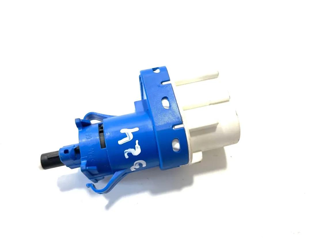 TESLA Model Y 1 generation (2020-2024) Αισθητήρας πεντάλ φρένου 96854AA 30142960