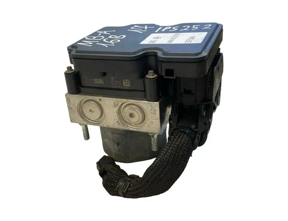 MERCEDES-BENZ A-Class W176 (2012-2018) Αντλία ABS A0004313700 35105341