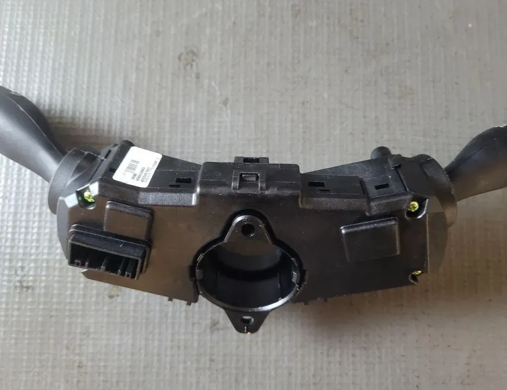 KIA Sportage 4 generation (2016-2022) Διακόπτης μοχλού υαλοκαθαριστήρα ένδειξης 93404D9962 33214451