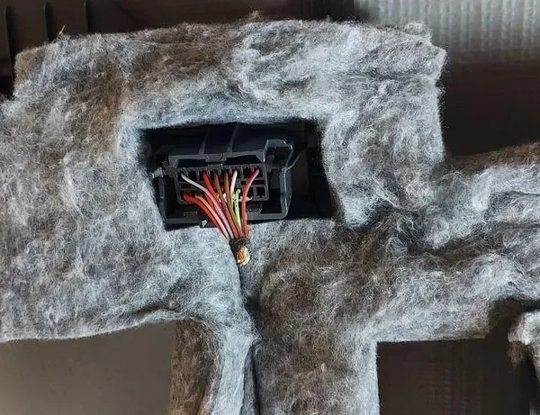 AUDI Q5 8R (2008-2017) Κάτω επένδυση πίνακα 80C863083B,80C863083 33215670