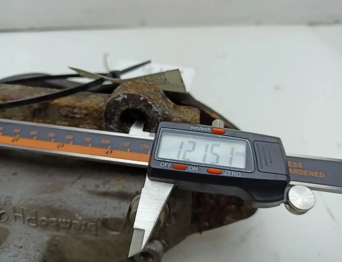 MERCEDES-BENZ M-Class W163 (1997-2005) Μπροστινή δεξιά δαγκάνα φρένου 20723304 30236439