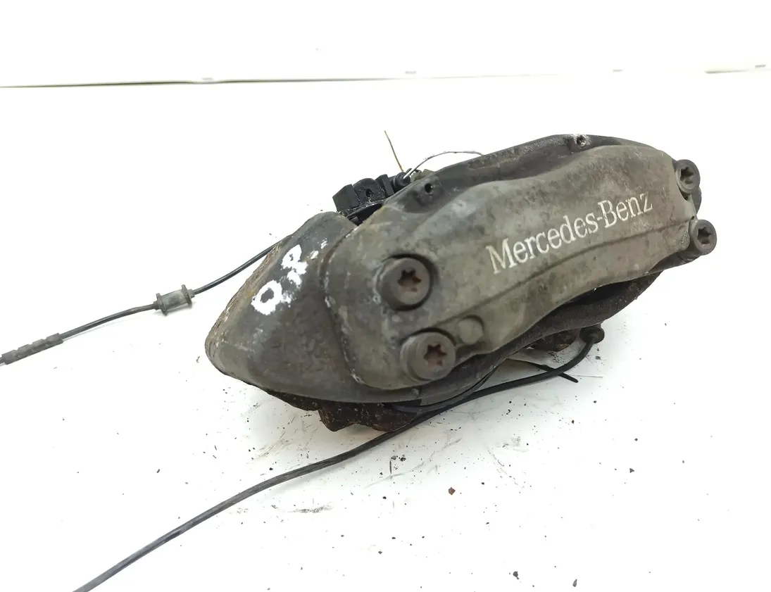MERCEDES-BENZ M-Class W163 (1997-2005) Μπροστινή δεξιά δαγκάνα φρένου 20723304 30236439