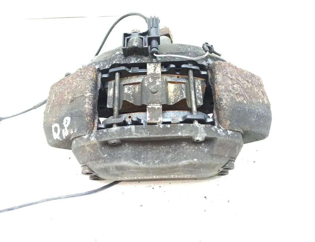 MERCEDES-BENZ M-Class W163 (1997-2005) Μπροστινή δεξιά δαγκάνα φρένου 20723304 30236439