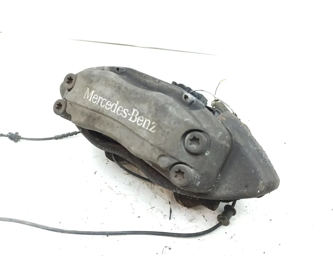 MERCEDES-BENZ M-Class W163 (1997-2005) Μπροστινή δεξιά δαγκάνα φρένου 20723304 30236439
