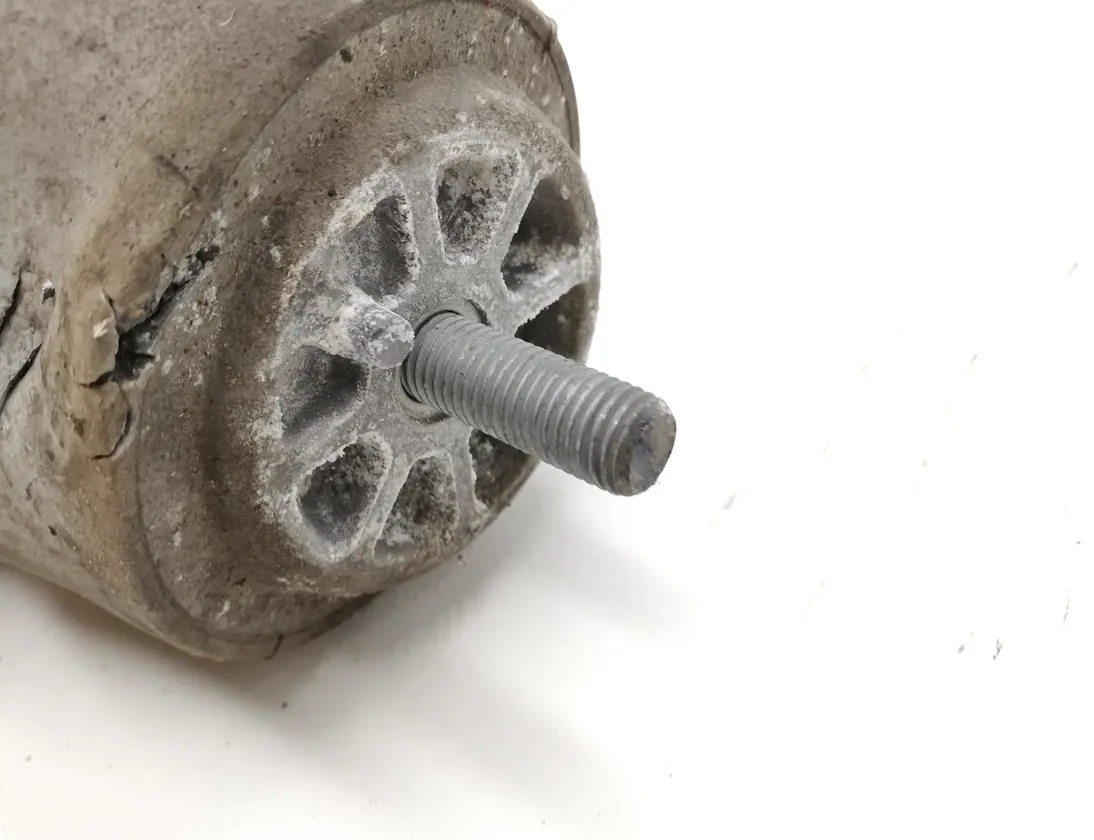 AUDI Q7 4L (2005-2015) Αριστερή βάση κινητήρα 7L8199131F 4268846