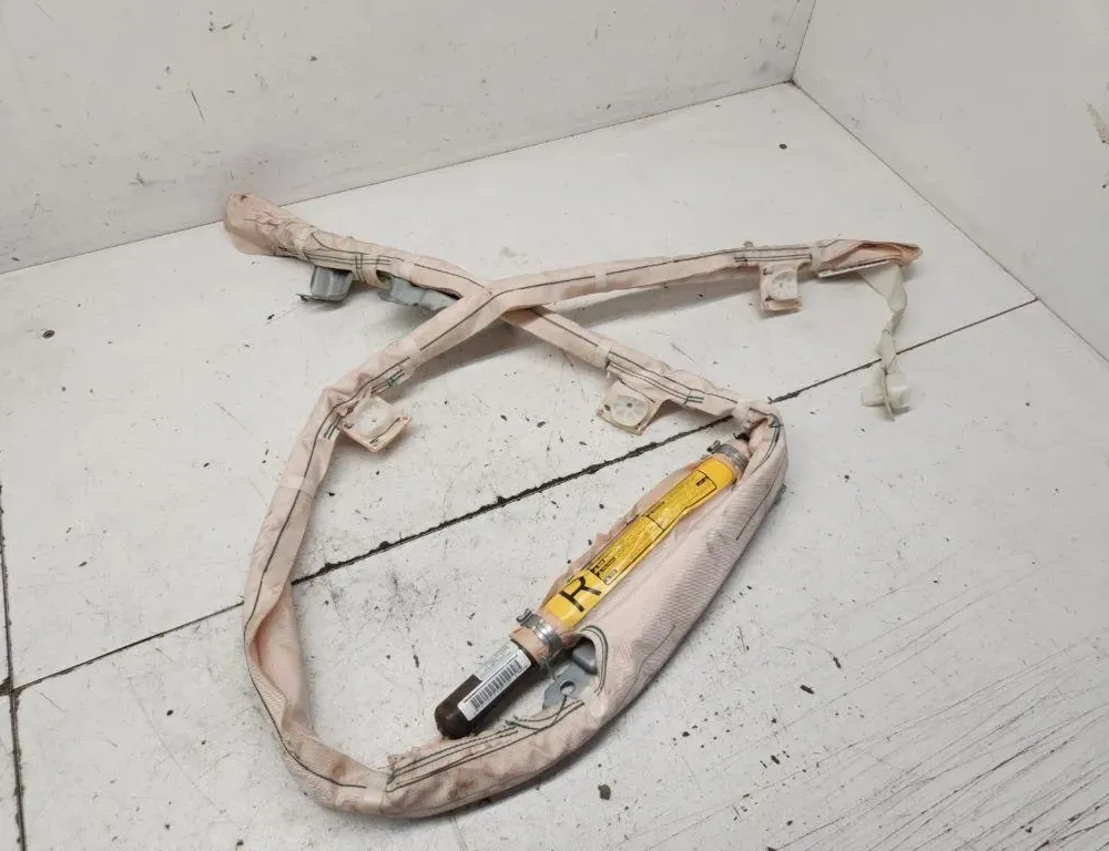 TOYOTA Prius 3 generation (XW30) (2009-2015) Δεξιά πλευρική αερόσακος οροφής SRS 8AMPT11615 34253197