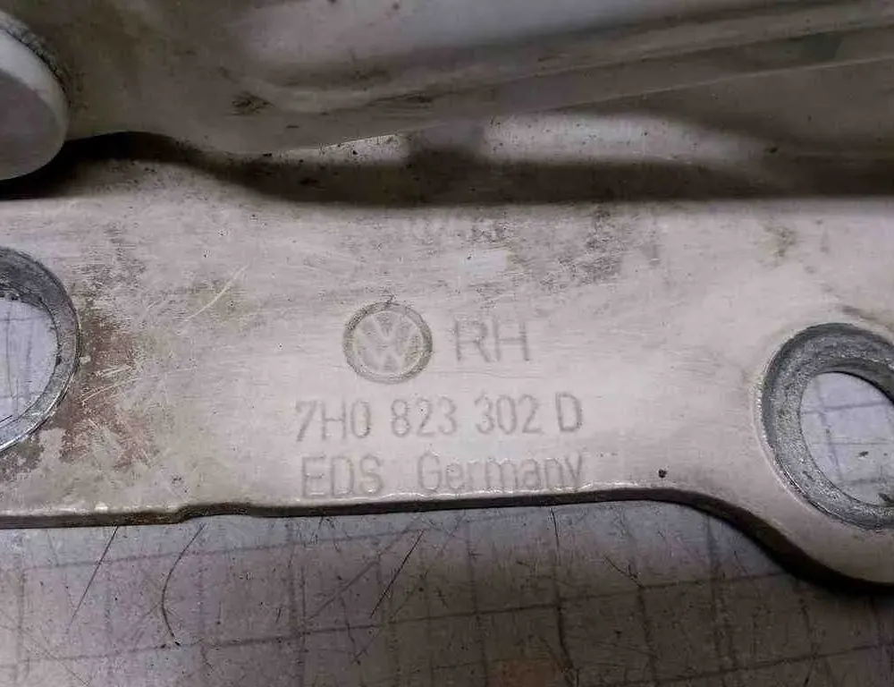 VOLKSWAGEN Transporter T5 (2003-2015) Αριστερός Τσουκνίδα Καπό 7H0823302D,7H0823301D,7H0823302A,7H0823302C 32502754