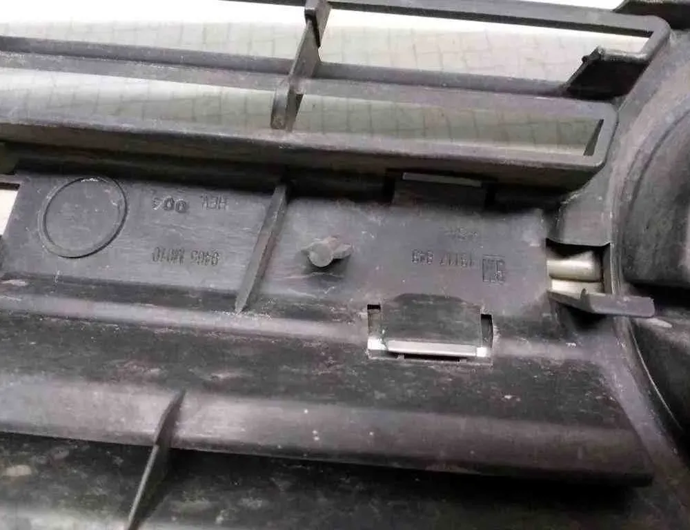 OPEL Ampera Μπροστινή ανώτερη γρίλια 13117843,461088395,3086101 32507367