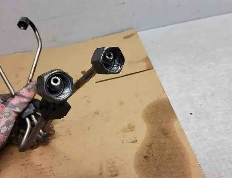 PEUGEOT 307 1 generation (2001-2008) Σωλήνας καυσίμου 32555866