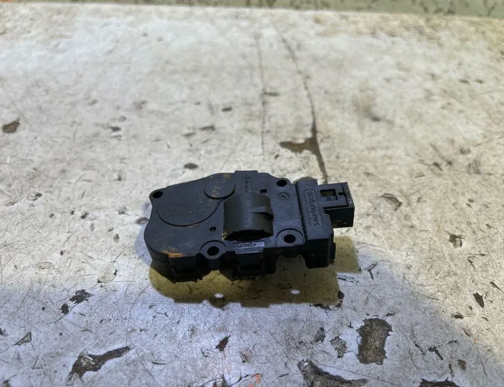 BMW 4 Series F32/F33/F36 (2013-2020) Ενεργοποιητής κινητήρα με πτερύγιο θερμαντήρα εσωτερικού χώρου EFB491 35021234