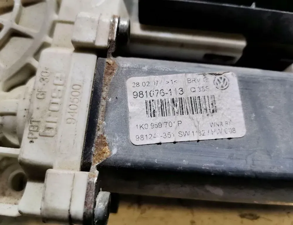 VOLKSWAGEN Passat B6 (2005-2010) Κινητήρας ρυθμιστή παραθύρου Αριστερής Προσόψεως Πόρτας 1K0959701P,1K0959793L 35044649