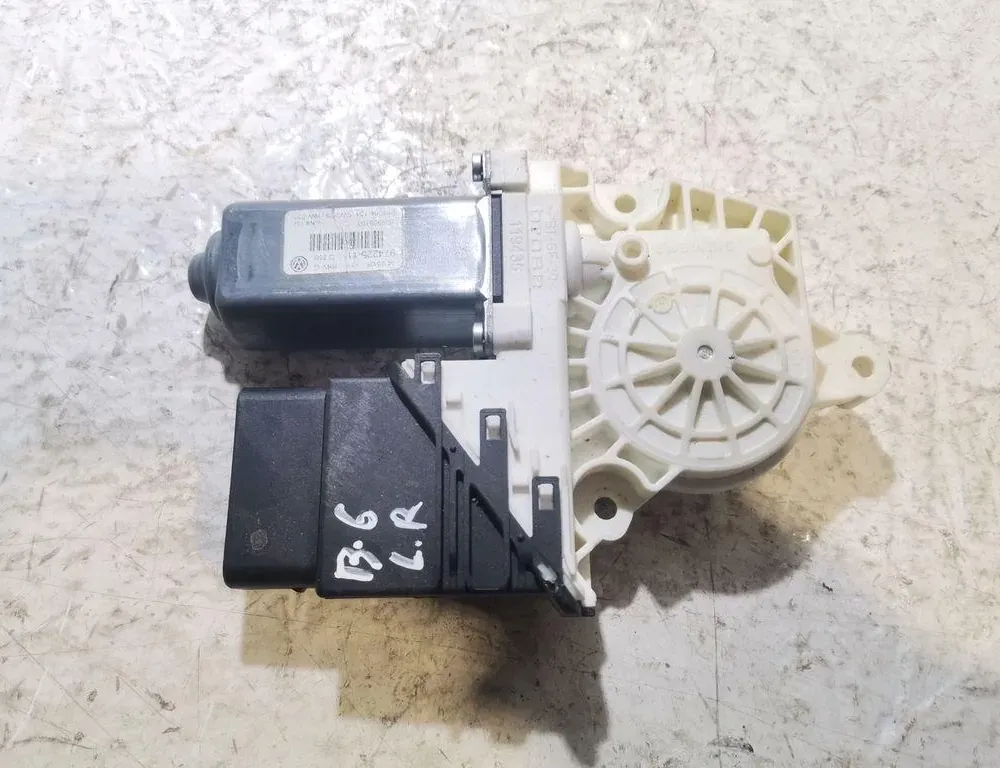 VOLKSWAGEN Passat B6 (2005-2010) Κινητήρας ρυθμιστή παραθύρου Αριστερής Προσόψεως Πόρτας 3C9959703 35015580