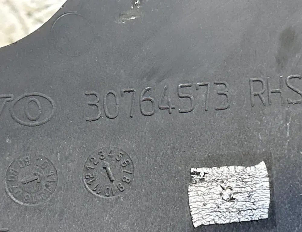 VOLVO XC60 1 generation (2008-2017) Εκτροπέας αέρα καλοριφέρ 30764573 35020312