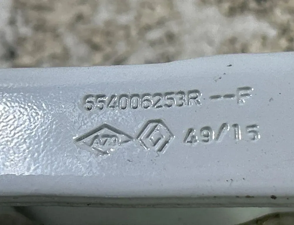 RENAULT Clio 4 generation (2012-2020) Δεξιός Τσουκνίδα Καπό 65400253R 35007067