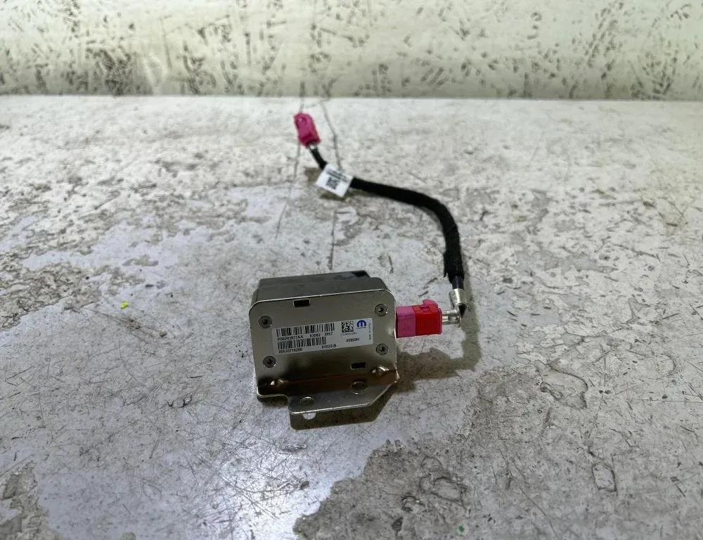 DODGE Challenger 3 generation (2008-2024) Κεραία 00533718290,P68293977AA,61023B 35024361