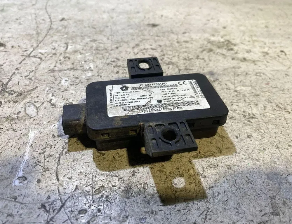 DODGE Challenger 3 generation (2008-2024) Αισθητήρας πίεσης ελαστικών 68219831AD 35005187