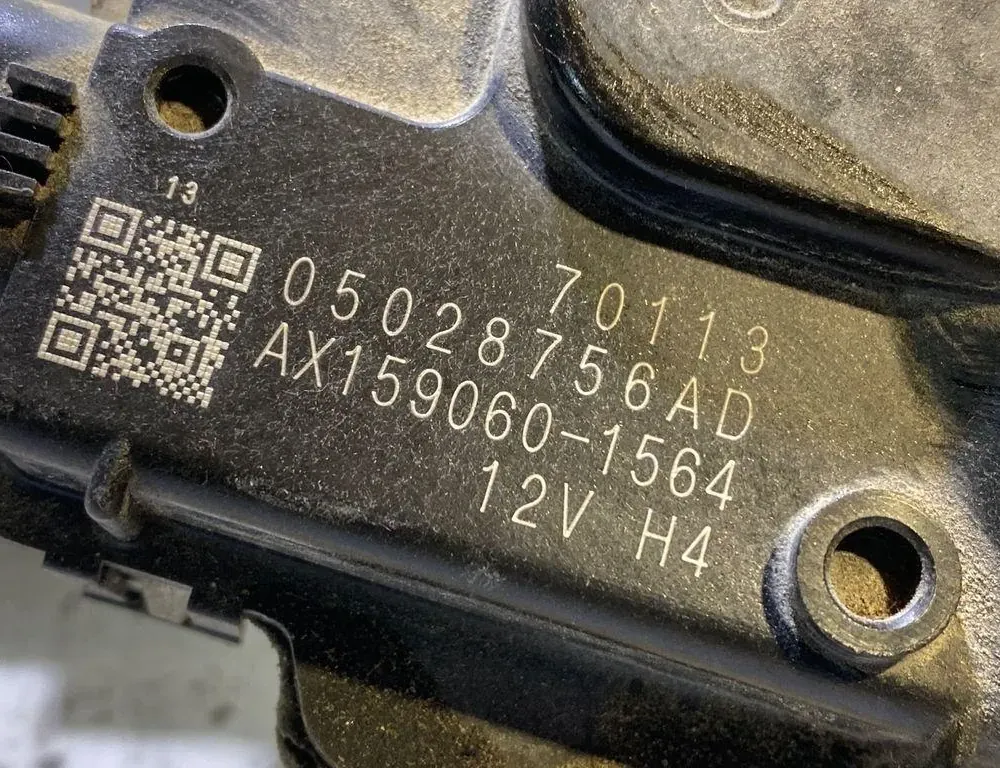 DODGE Challenger 3 generation (2008-2024) Μηχανισμός υαλοκαθαριστήρα μπροστινού παρμπρίζ AX1590601564,70113,05028756AD 35006928