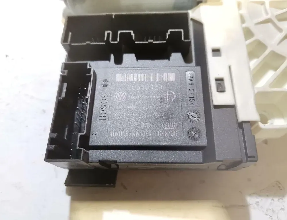 VOLKSWAGEN Passat B6 (2005-2010) Κινητήρας ρυθμιστή παραθύρου Αριστερής Προσόψεως Πόρτας 1K0959793L 35027581