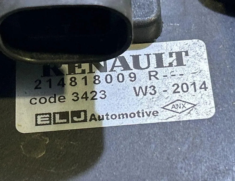 RENAULT Clio 4 generation (2012-2020) Ραδιατόρας ανεμιστήρα ψύξης κινητήρα 214818009R 35021203