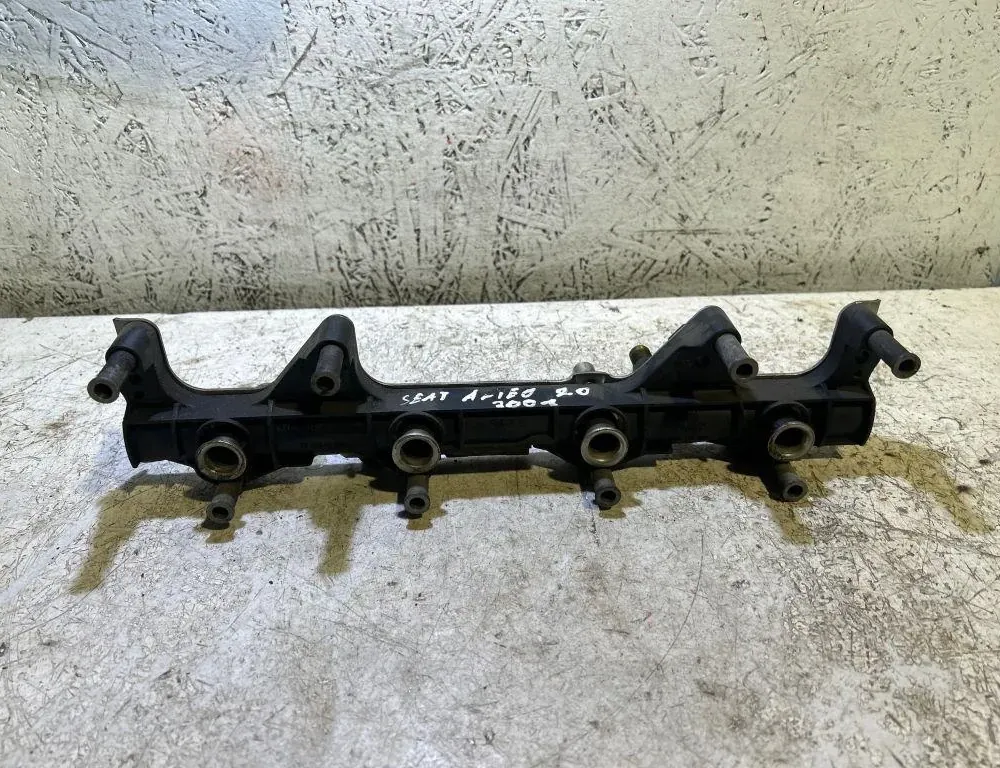 SEAT Altea 1 generation (2004-2013) Σωλήνας καυσίμου 06D133340 35006800