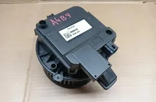 AUDI A4 allroad B9 (2016-2024) Ρελέ ανεμιστήρα ανεμιστήρα 4M2820021 27951655