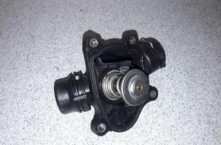 BMW 3 Series E90/E91/E92/E93 (2004-2013) Θερμοστάτης 11517805811 33747672