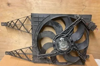 VOLKSWAGEN Polo 4 generation (2001-2009) Ραδιατόρας ανεμιστήρα ψύξης κινητήρα 6Q0121207N 31824070