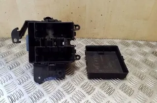 SUZUKI Grand Vitara 2 generation (2005-2014) Κιβώτιο ασφάλειας 7171YA1,8942YA1 26200748