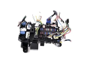 SUZUKI Grand Vitara 2 generation (2005-2014) Κιβώτιο ασφάλειας 0300-8G18 12051607