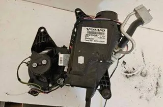 VOLVO XC90 1 generation (2002-2014) Θερμοσίφωνας εσωτερικού χώρου 08687518,983466Q,30730697,L529397,983468E,9140010532,019138 34677312