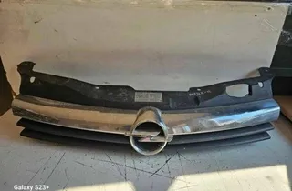 OPEL Astra H (2004-2014) Γρίλια Ραδιατέρ 3135487,131494666,461088395 34700682