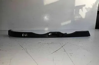 BMW 3 Series E46 (1997-2006) Μπροστινή δεξιά επένδυση προβολέων 51.13-8227644 34701471