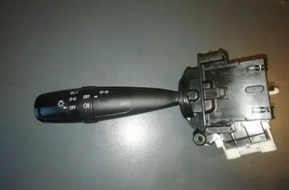 SUZUKI Swift 3 generation (2004-2010) Γυρίστε το κουμπί του διακόπτη 173744 34698639