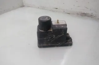 AUDI A6 C4/4A (1994-1997) Αντλία κενού με κεντρικό κλείδωμα 4A0862257C 35071966