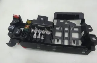 AUDI A8 D3/4E (2002-2010) Κουτί ασφαλειών 4E0971846 35096678