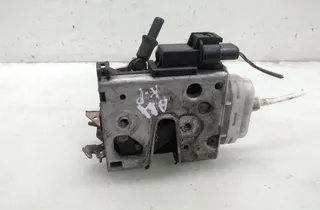 AUDI A4 B5/8D (1994-2001) Κλείδωμα Αριστερής Προσόψεως Πόρτας 35098664