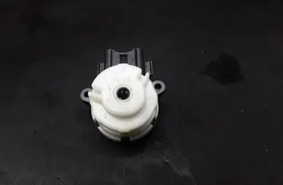 SUZUKI Grand Vitara 2 generation (2005-2014) Κλείδωμα ανάφλεξης 25513863