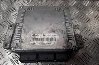 RENAULT Espace 4 generation (2002-2014) Μονάδα ελέγχου κινητήρα ECU 0281011324 33831153