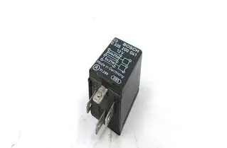 SEAT Inca 1 generation (1995-2000) Ρελέ 0335200041 27169932